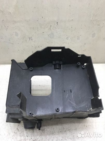 Полка аккумулятора Ford Focus 2 shda 2007