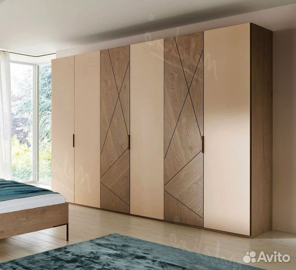 Распашной шкаф