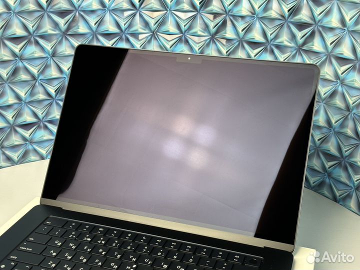 MacBook Air 15 2023 M2 512Gb м.Видео, 40 циклов