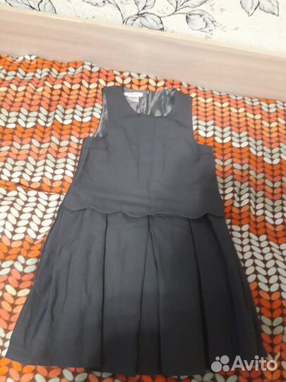Продам школьный сарафан