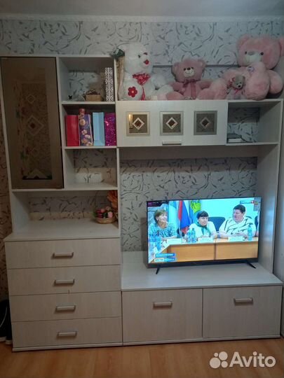 Стенка в гостиную