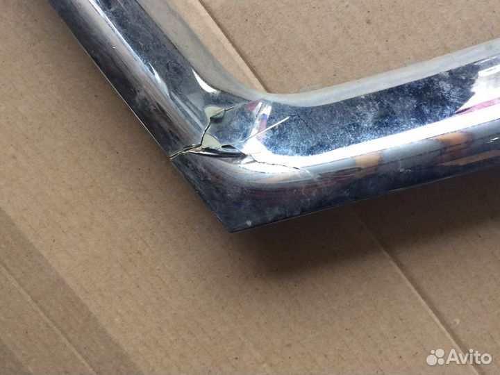 Молдинг решетки радиатора nissan qashqai J10