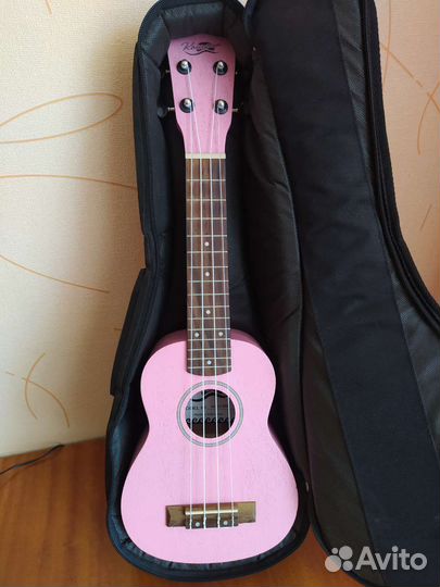 Укулеле с чехлом