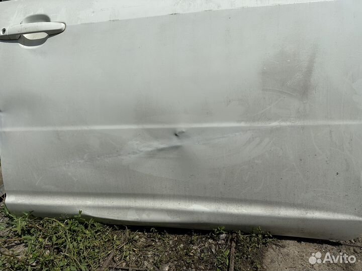 Дверь передняя правая Toyota Probox