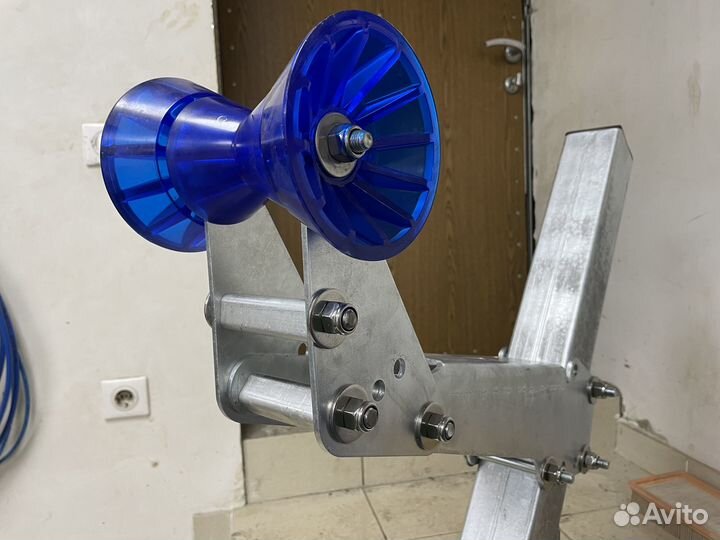 Кронштейн лебедки лодочного прицепа