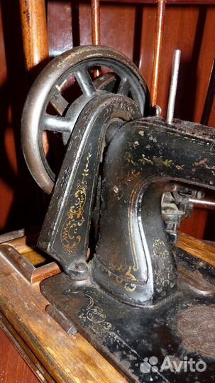 Швейная машинка 