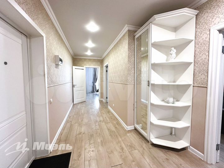 3-к. квартира, 86 м², 3/17 эт.