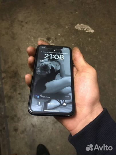 iPhone Xr, 64 ГБ