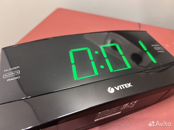 Радиочасы Vitek VT-6603