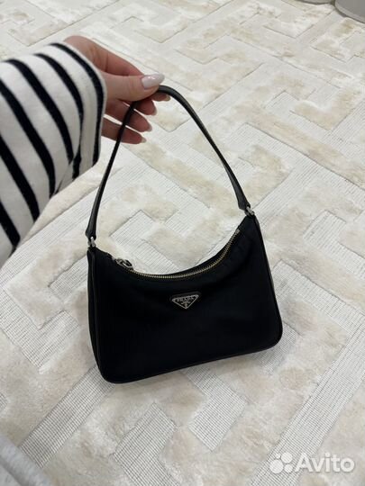 Сумка Prada Re-edition оригинал