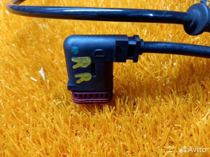 Датчик abs задний правый Mercedes-Benz E-Class