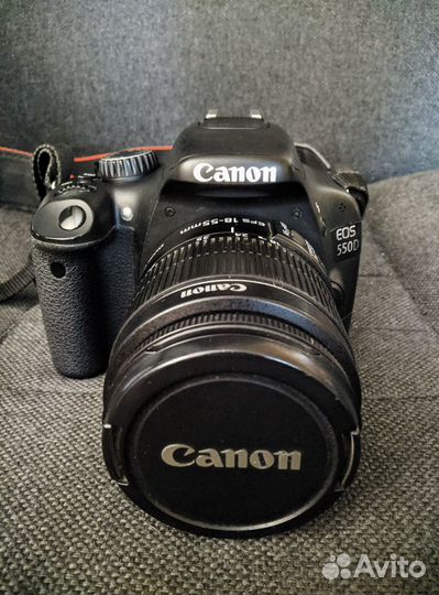 Зеркальный фотоаппарат Canon EOS 550D в отличном с