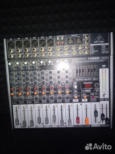 Продам микшерный пульт со всеми наворотами