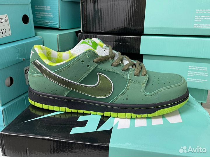 Nike dunk hotsell sb green lobster