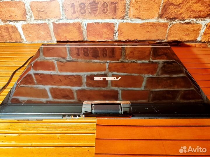 Asus M50S - 2X2.40 Ghz \ 2 Озу \ 512 Видео\250 HDD