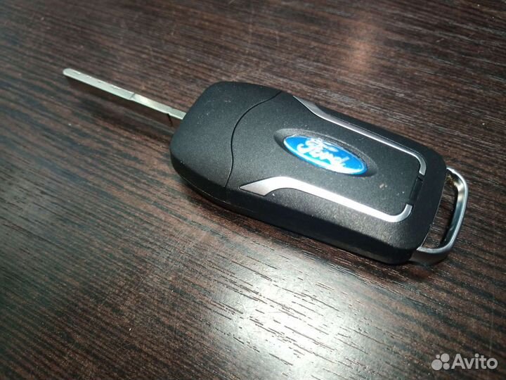 Ключ выкидной Форд 2/3
