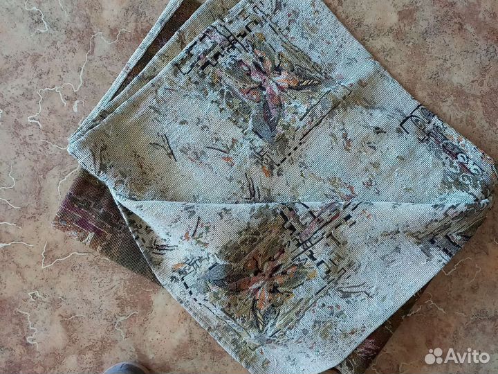 Матрасики и покрывала для животных