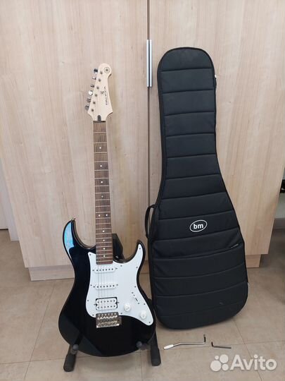 Электрогитара Yamaha Pacifica 012 BL