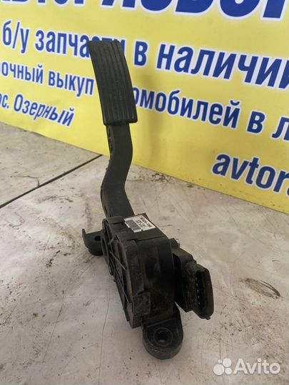 Педаль газа Kia Rio