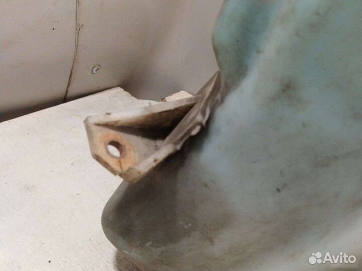 Бачок омывателя Audi 100 С4 1993