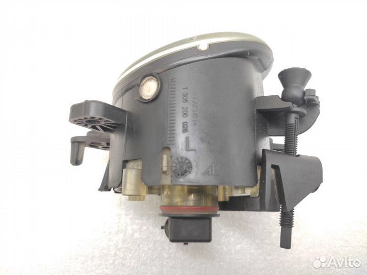 Фара противотуманная передняя левая Mercedes-Benz