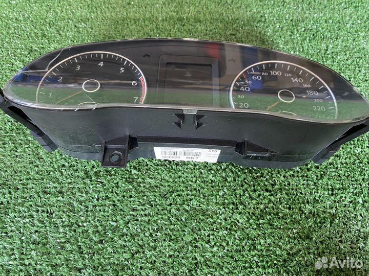 Панель приборов Volkswagen Jetta (NF) VI (2010–201