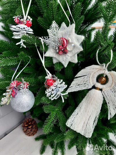 Наборы новогодних украшений на елочку