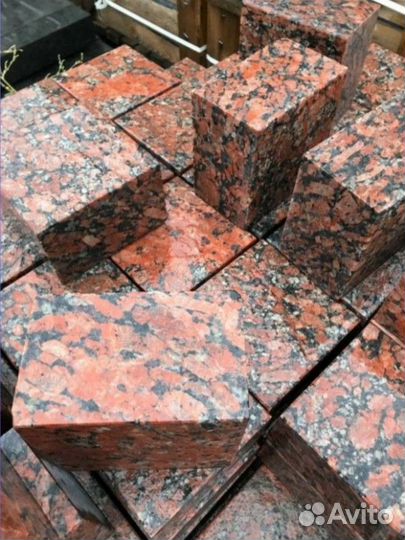 Брусчатка гранитная цветная оптом, укладка