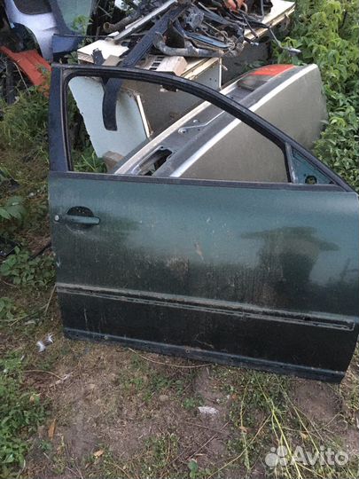 Дверь Фольцваген Пассат.Авторазборка