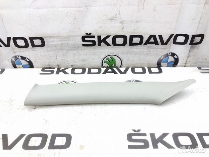 Накладка стойки передняя левая Skoda Yeti 5L 1.8