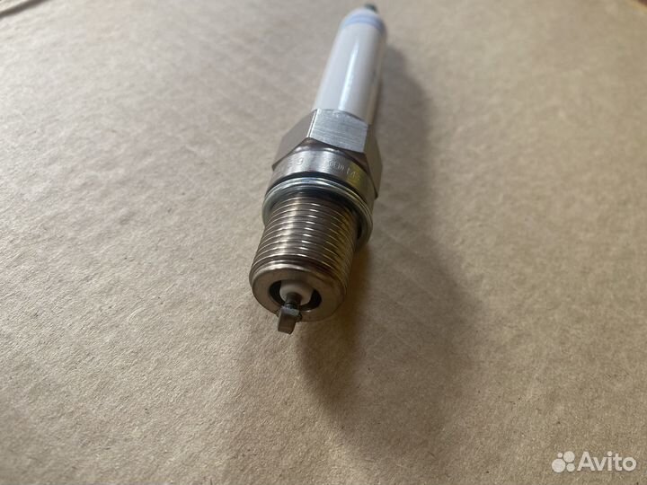 Свеча Bosch 7308 MR3DII330 Iridium-Platinium