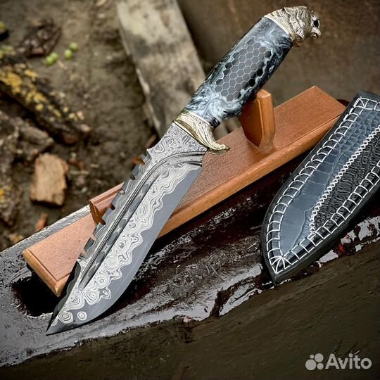 Нож из ламинированной стали