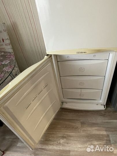 Холодильник lg