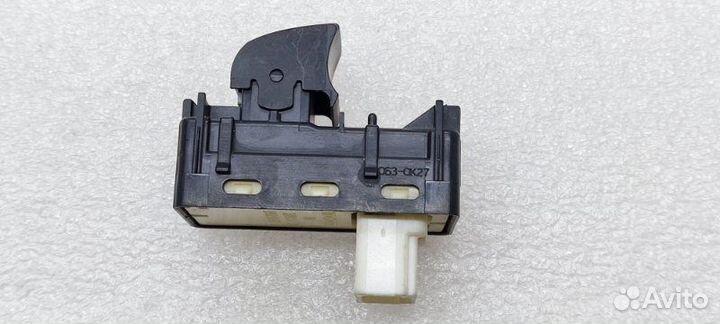 Кнопка стеклоподъемника Lexus Gs350 L10 2grfse