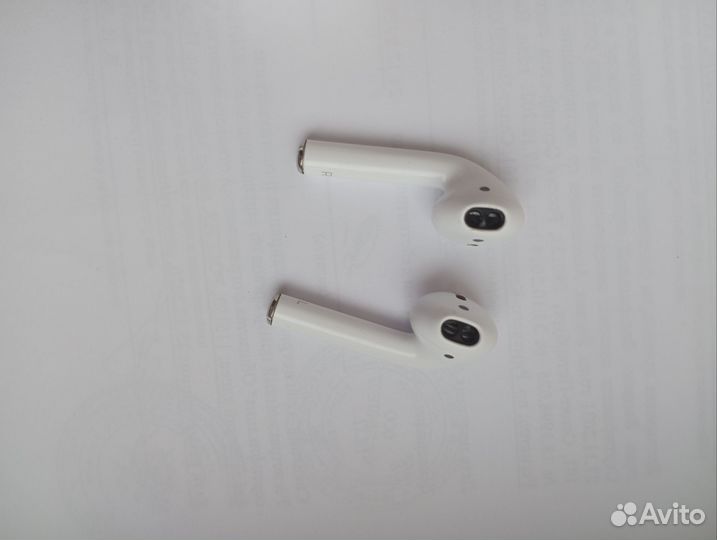 Кейс и Airpods