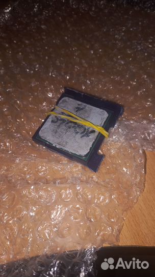 Ryzen 7 3700x ddr4 cl16 3200 28 trident z royal