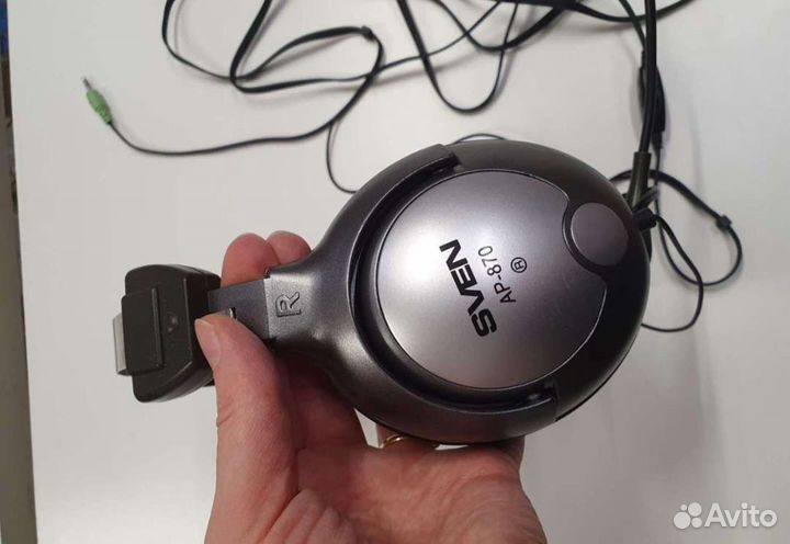 Наушники с микрофоном