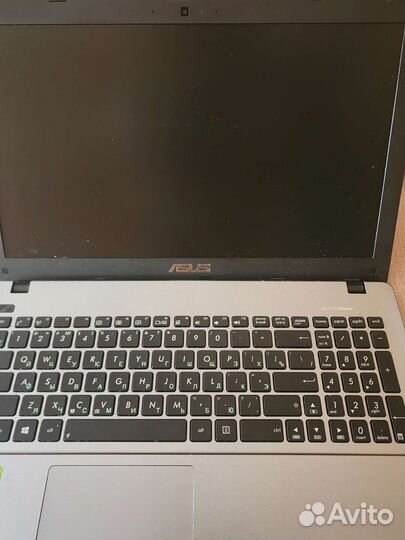 Ноутбук Asus x550c