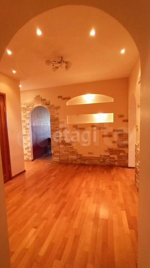 3-к. квартира, 104,7 м², 4/7 эт.