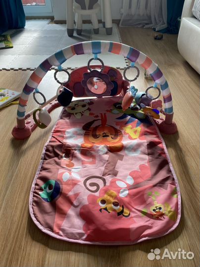 Игровой развивающий коврик
