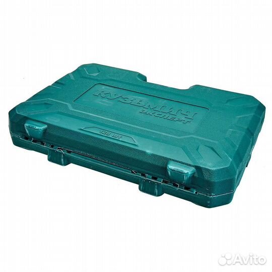 Набор ключей и головок