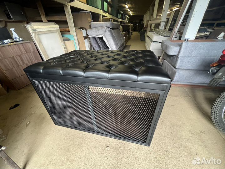 Тумба в ночной клуб