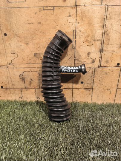 Патрубок воздушного фильтра Ford Mondeo 3