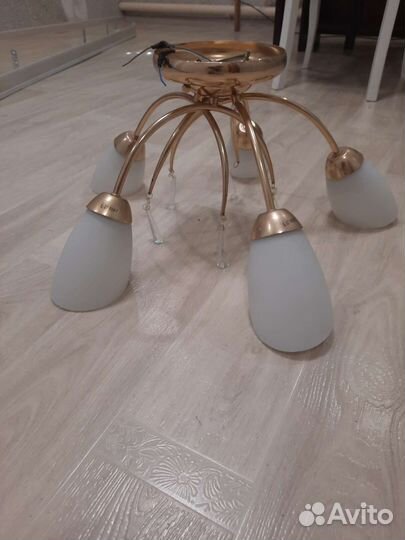 Люстра бу 5-рожковая