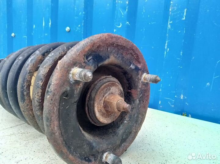 Амортизатор передний правый Mitsubishi Galant 8