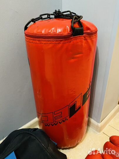 Боксерская груша с набором