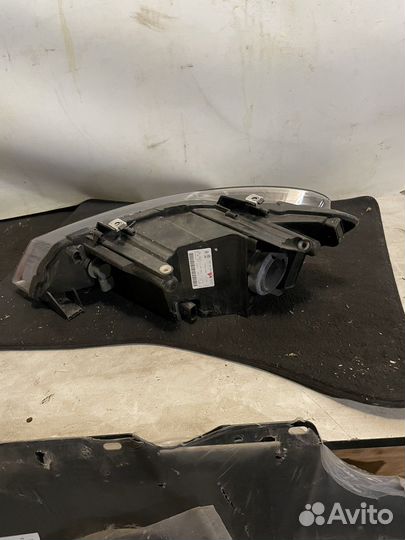 Фара правая Volkswagen Polo 5