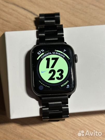 Apple Watch SE 44mm