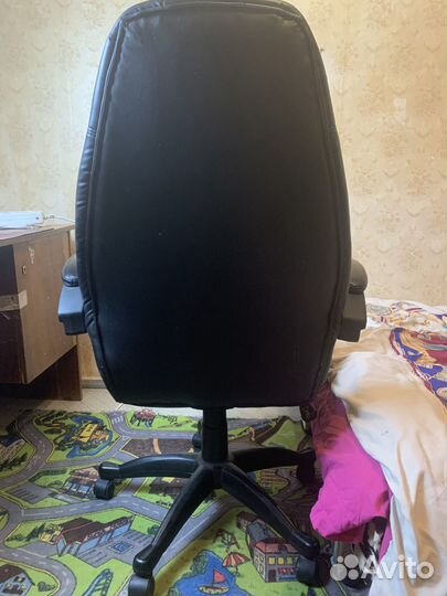 Компьютерное кресло