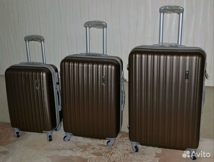 Чемоданы Ananda Ананда четырёхколёсные